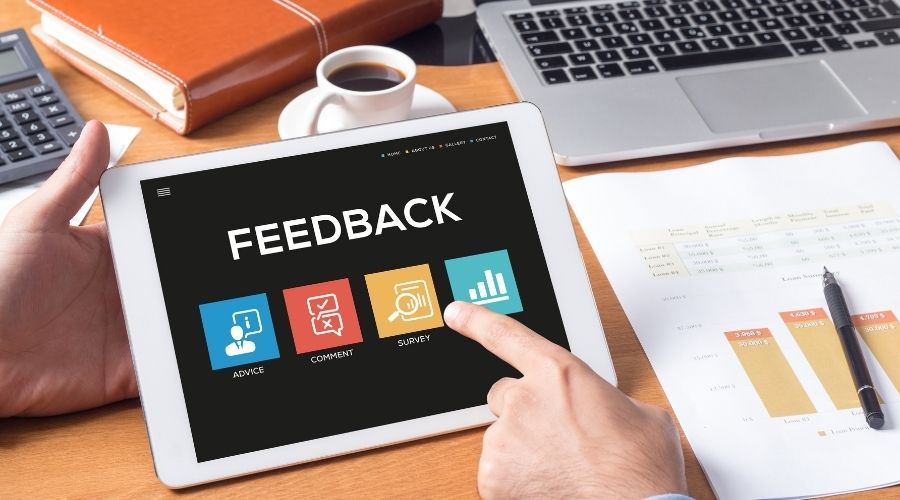 phản hồi khách hàng khi thiết kế website nội thất