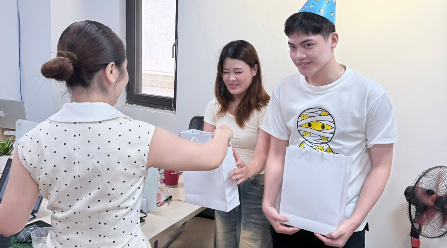Sinh nhật Huệ Đăng Nam 2